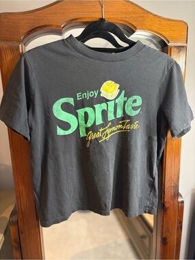 H&M Cropped Oversized Limited Edition Graphic T-shirt in Charcoal